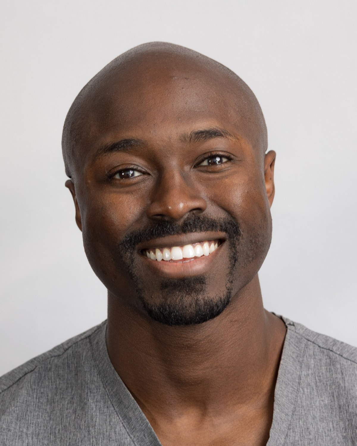 Dr Steve Conteh, implant and cosmetic dentist